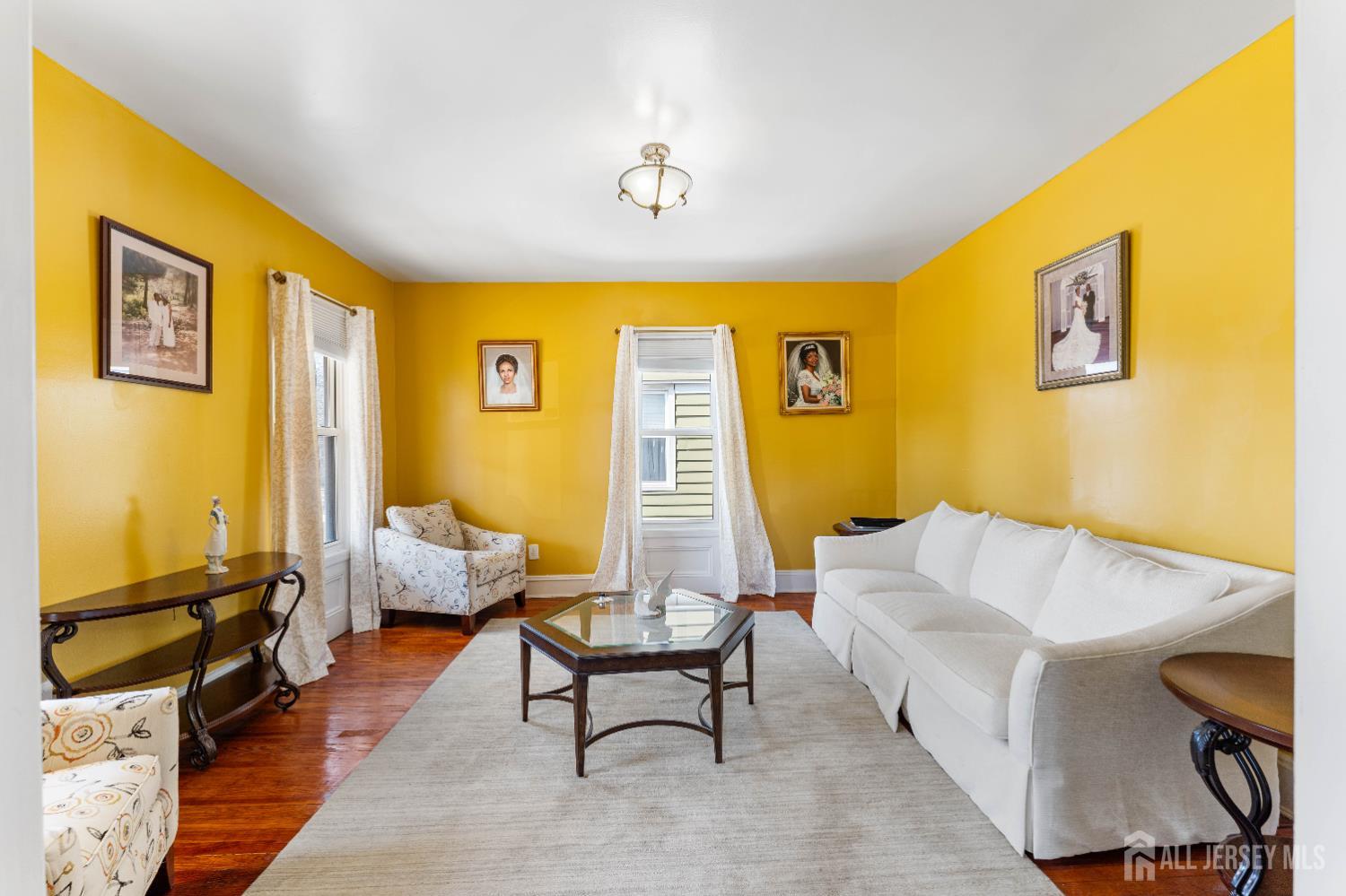 150 W 5th Avenue Image 4