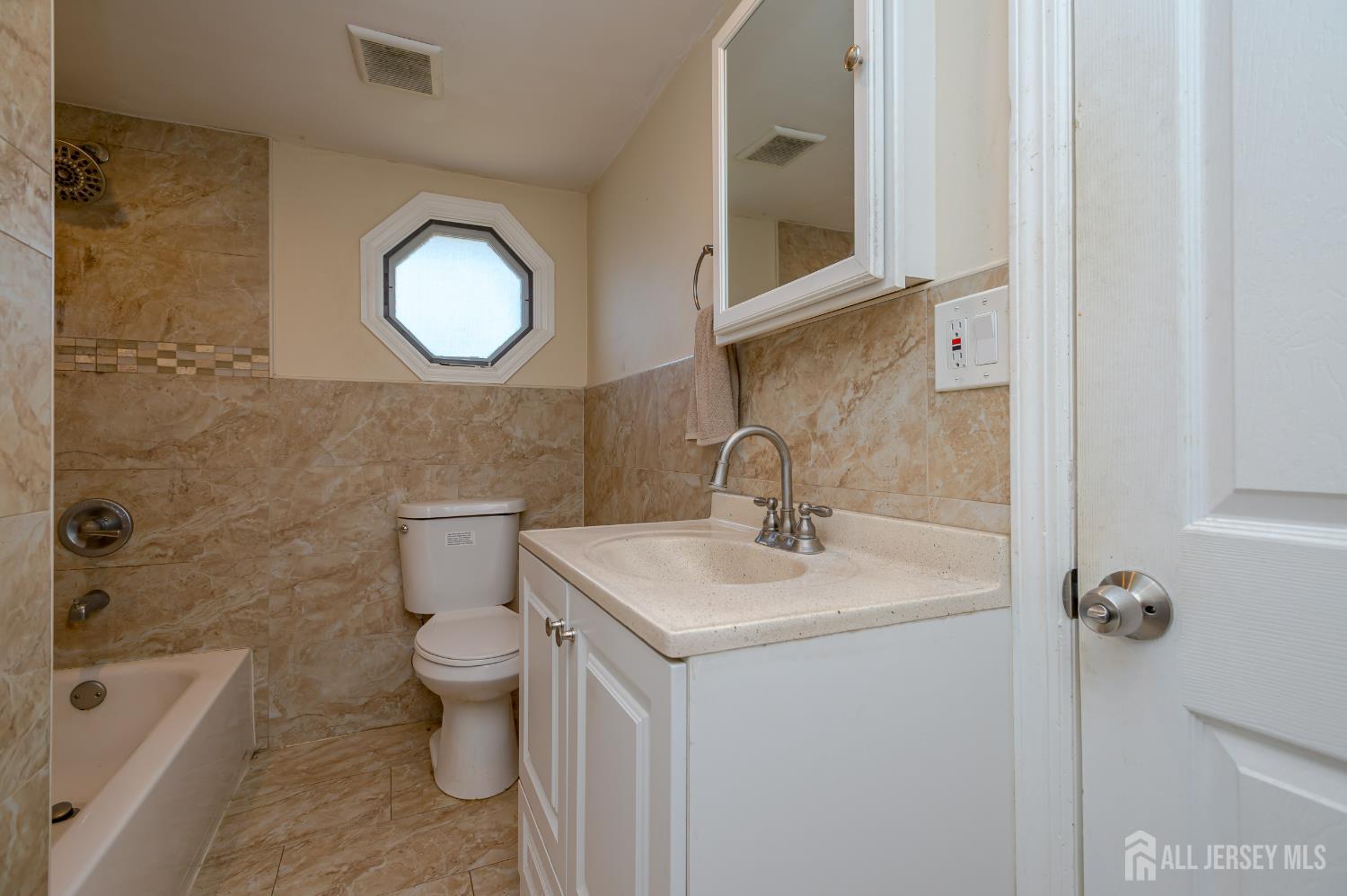 14 Elmer Avenue, Monroe, NJ, 08831 image 17