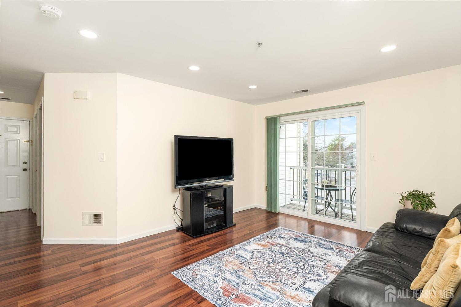 1125 Waterford Drive, Edison, NJ, 08817 image 9