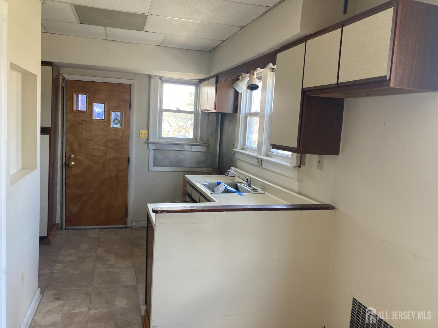 913 Eden Avenue, Highland Park, NJ, 08904 image 9