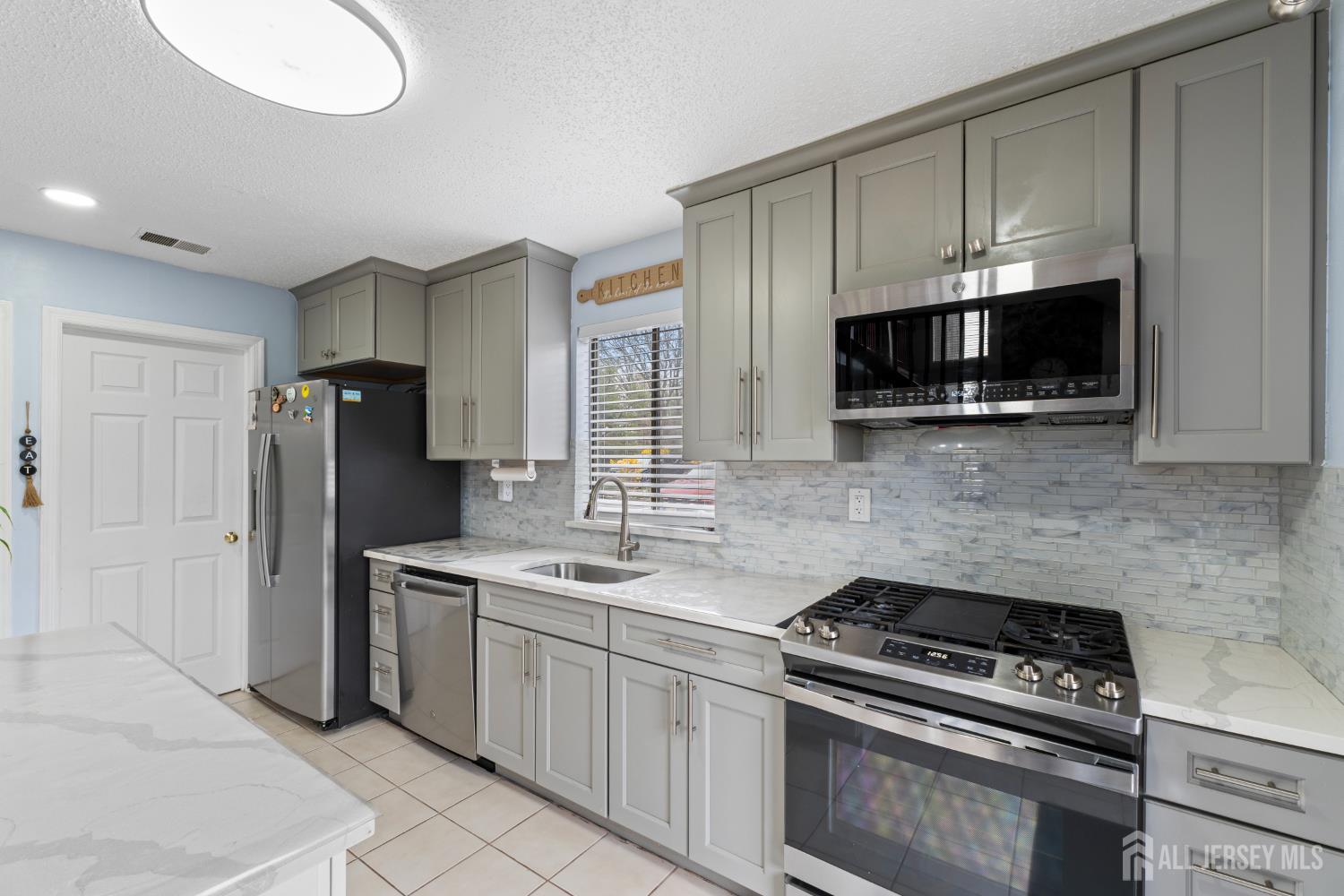 96 Westgate Drive, Edison, NJ, 08820 image 21