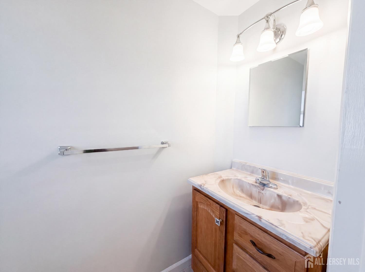 19 Central Avenue, East Brunswick, NJ, 08816 image 27