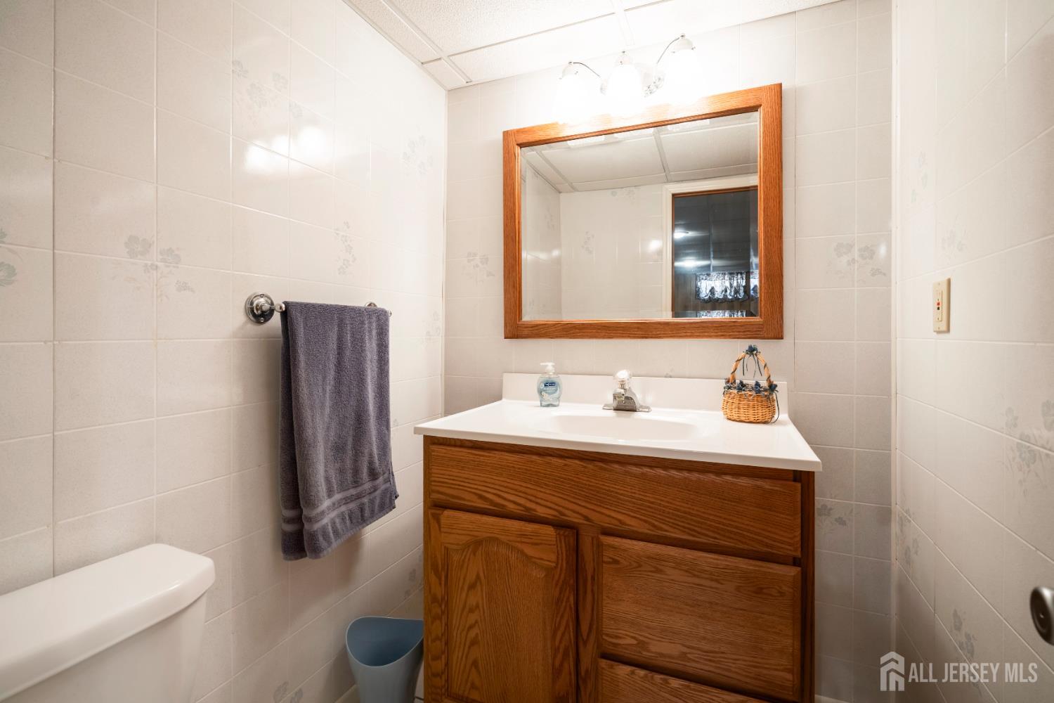 6 Marie Lane, Edison, NJ, 08817 image 24