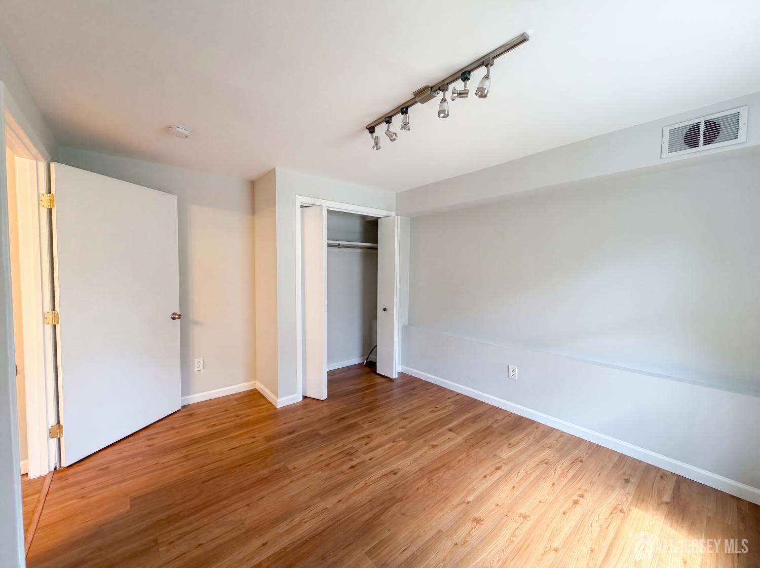 19 Central Avenue, East Brunswick, NJ, 08816 image 19