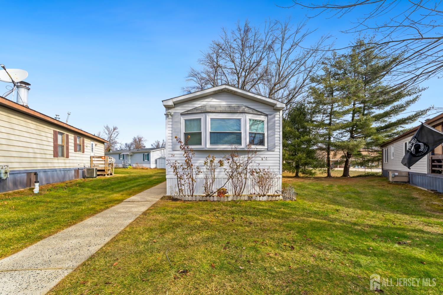 24 Whitman Road Image 3