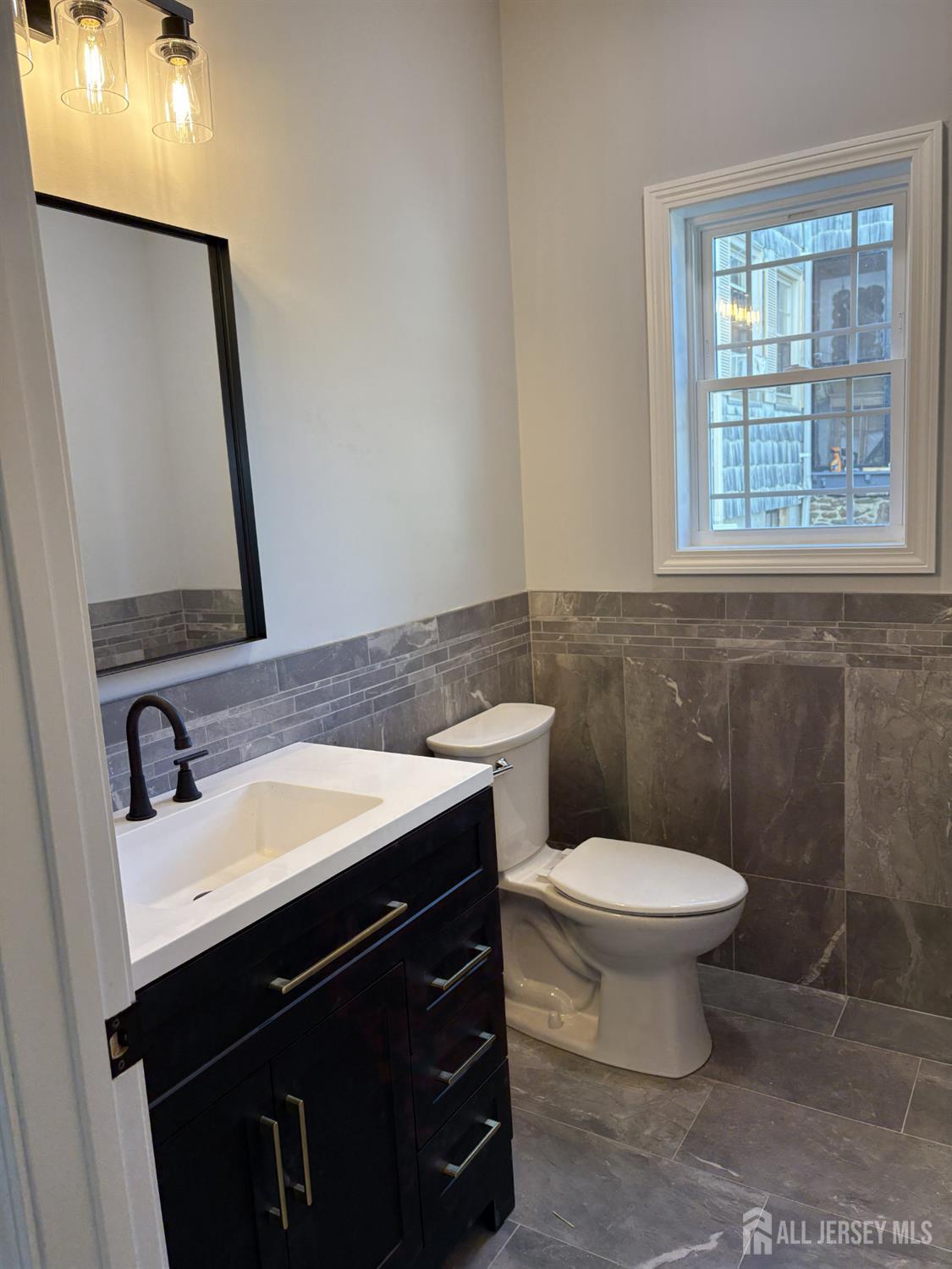 528 Catherine Street, South Amboy, NJ, 08879 image 22