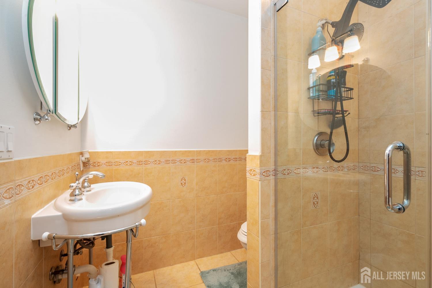 6 Lawrence Court, Monroe, NJ, 08831 image 60