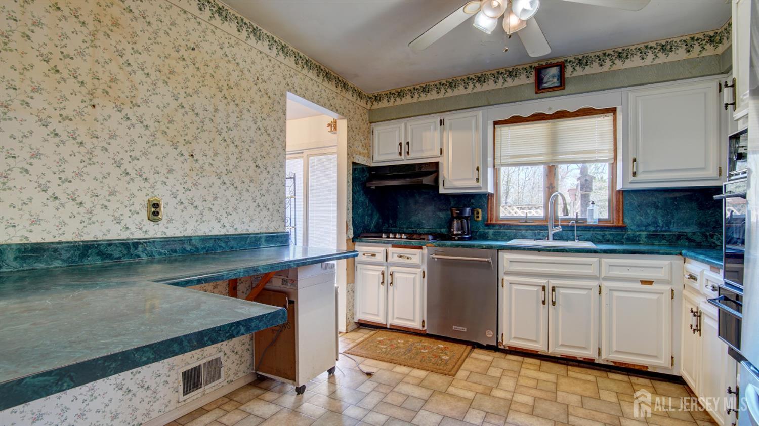 1 S Shore Boulevard, Monroe, NJ, 08831 image 8