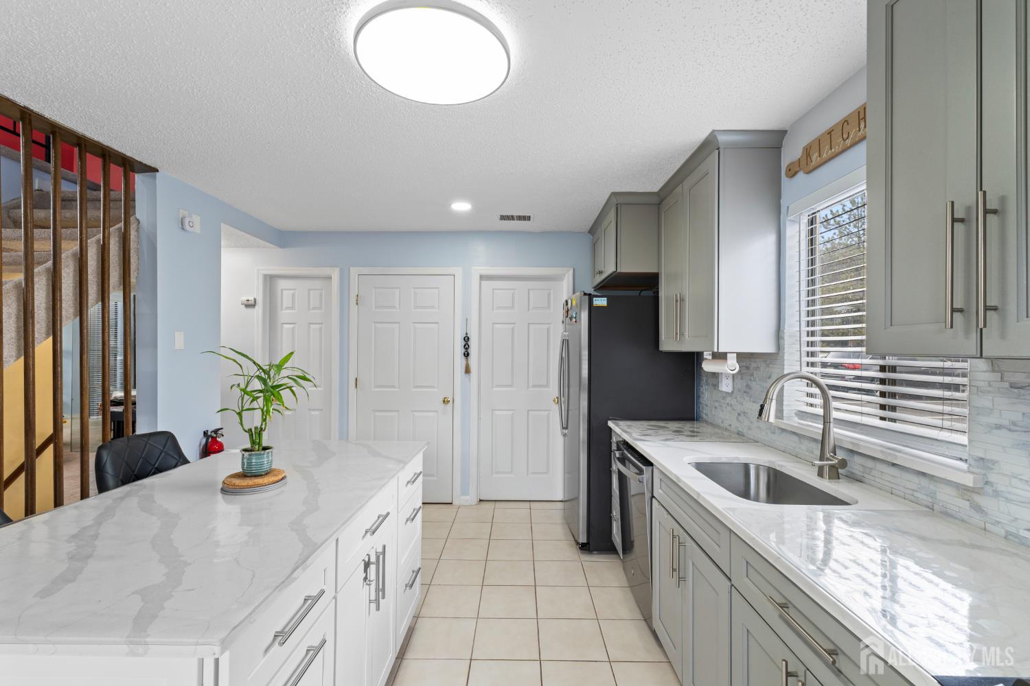 96 Westgate Drive, Edison, NJ, 08820 image 22