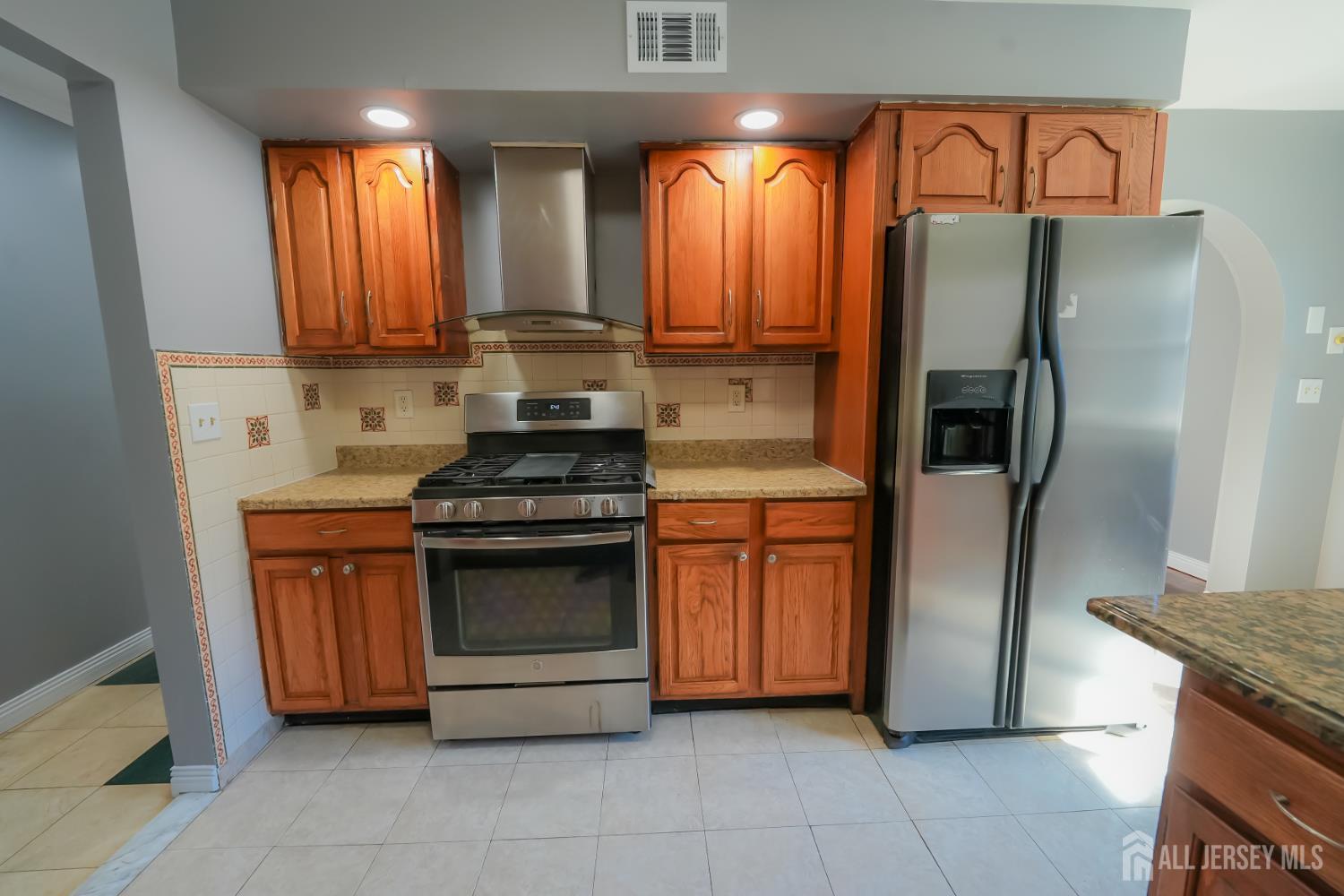 1308 Merrywood Drive, Edison, NJ, 08817 image 38