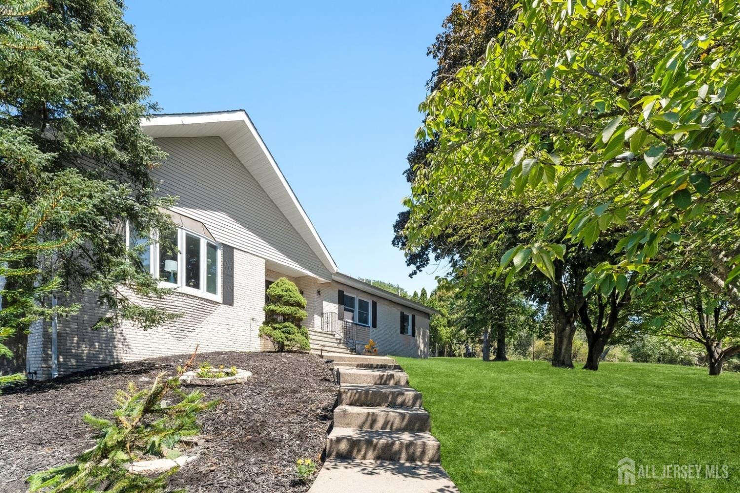 1 Rossi Drive Image 5