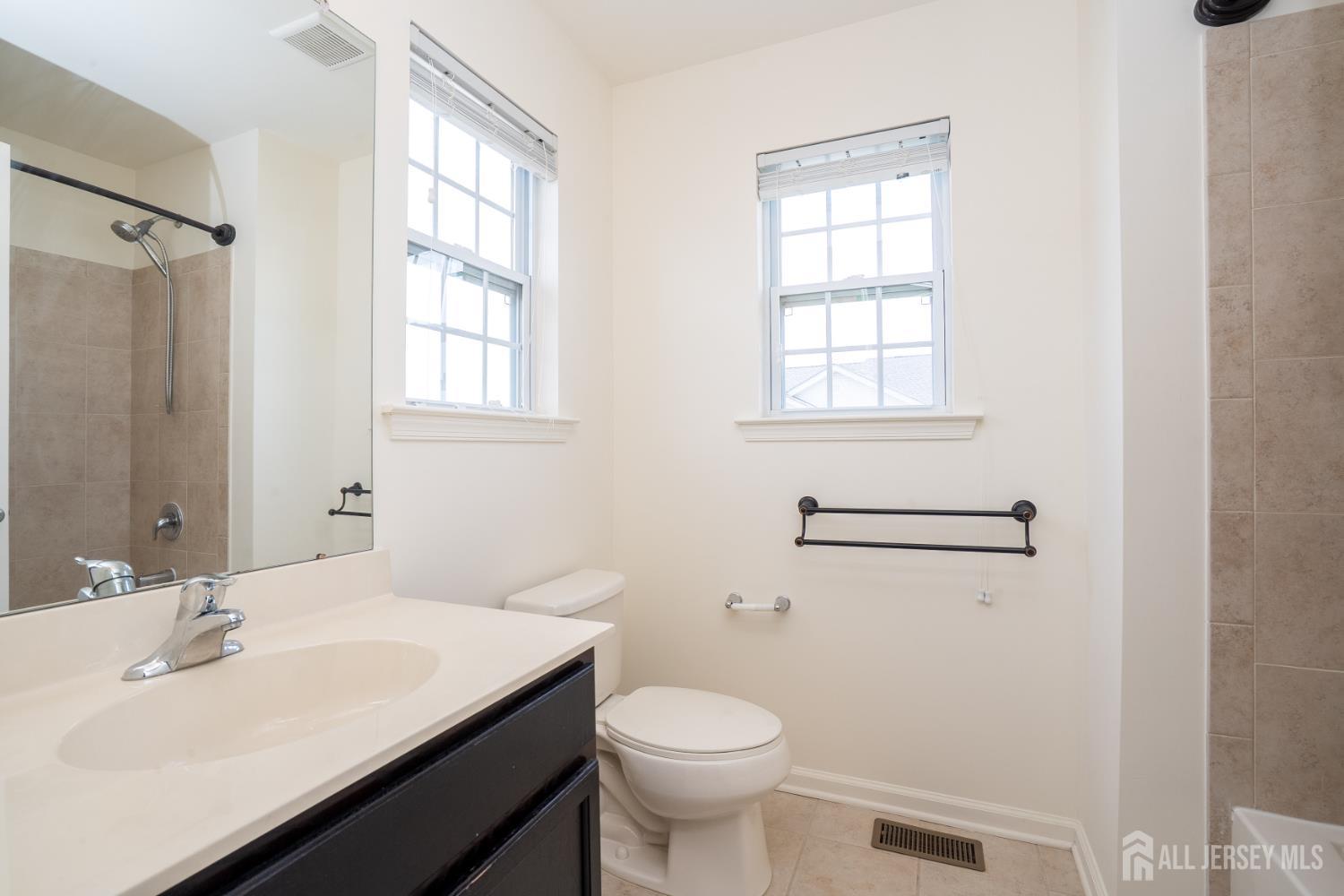 10 Alerica Lane, Franklin, NJ, 08873 image 17