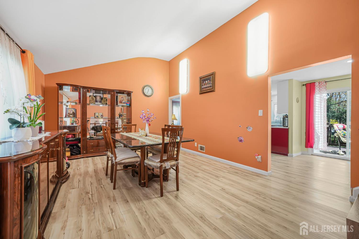 292 Summerhill Road, East Brunswick, NJ, 08816 image 16