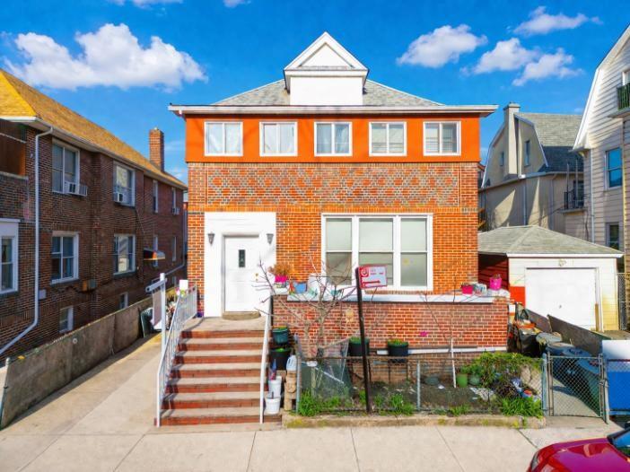 3711 Sea Gate Avenue Image 2