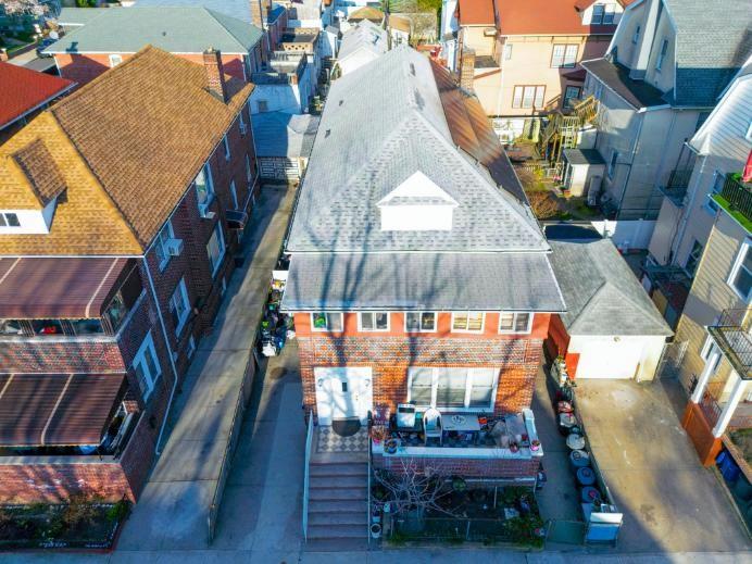 3711 Sea Gate Avenue Image 3