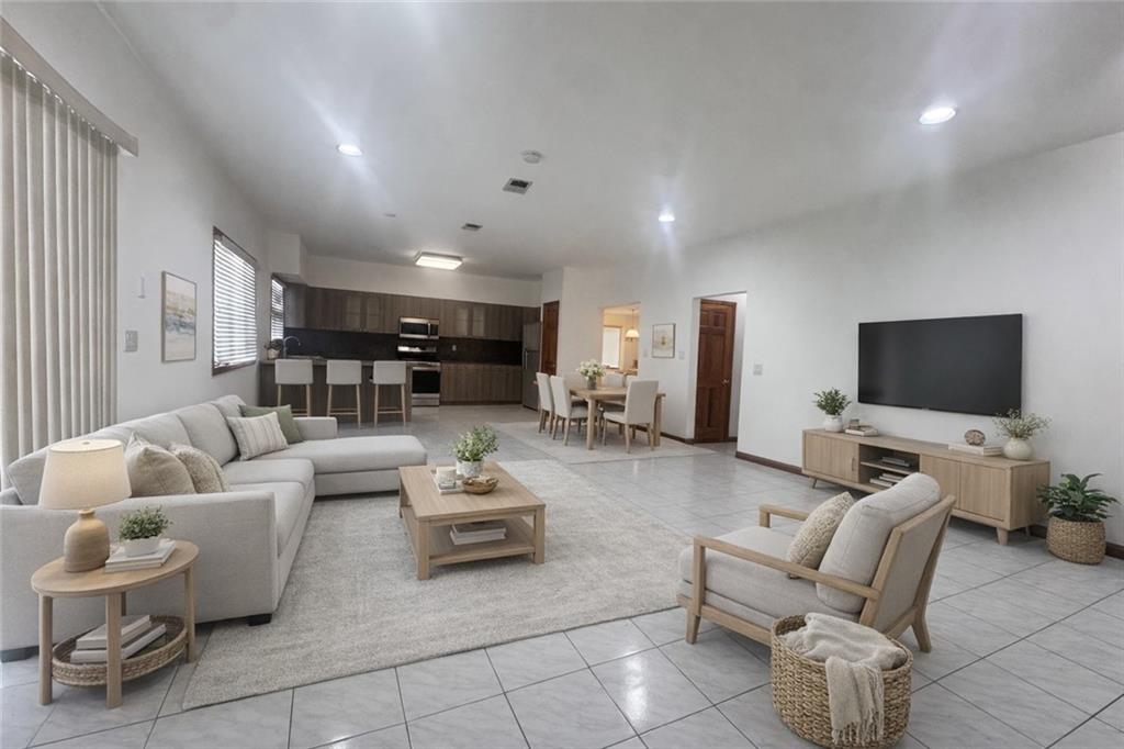 735 Woodrow Road Image 4