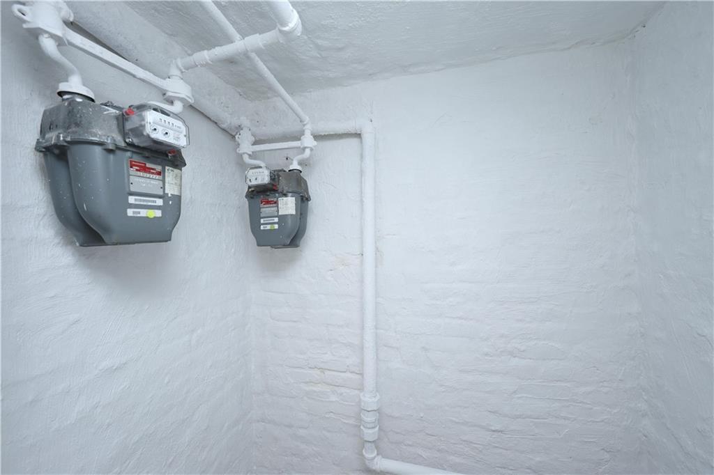 39 Bay 10th Street, Brooklyn, New York, 11228 image 21