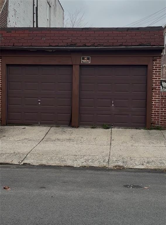 5024 Clarendon Road Image 2