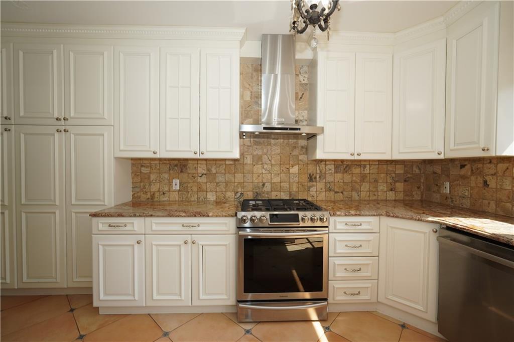 32 71st Street, Brooklyn, New York, 11209 image 8