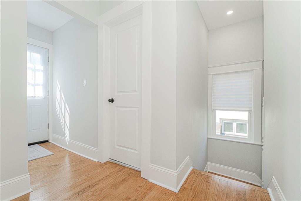 84 Elwood Place, Staten  Island, New York, 10301 image 28