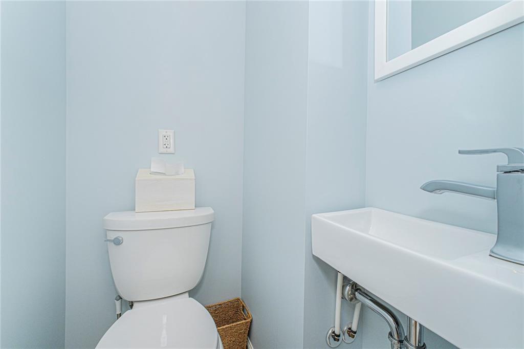 84 Elwood Place, Staten  Island, New York, 10301 image 37