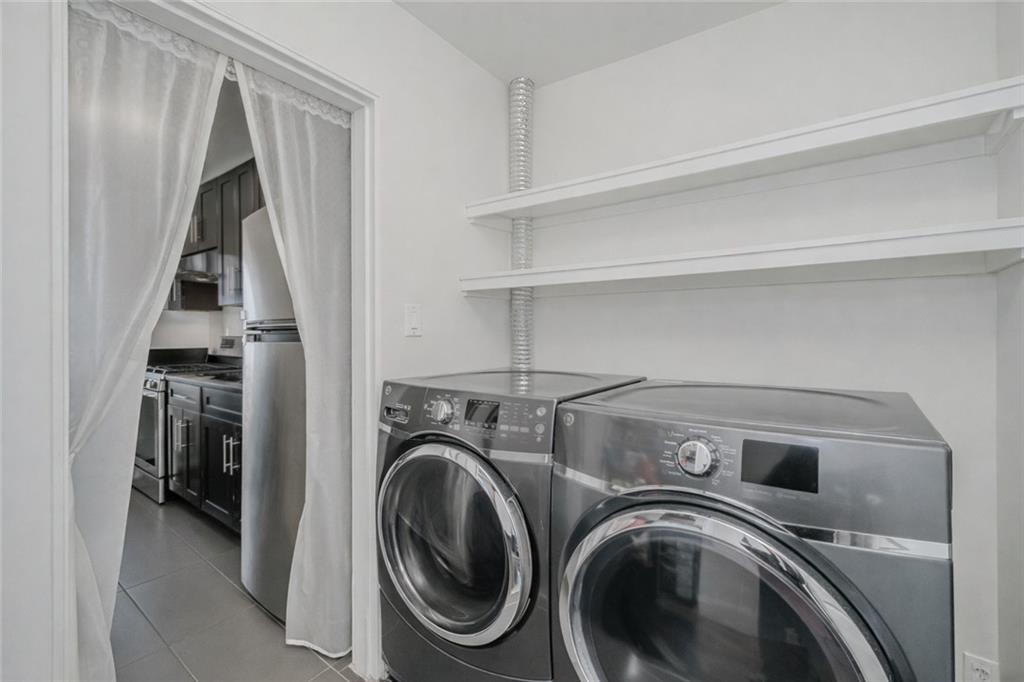 284 Bay 19th Street B Image 4