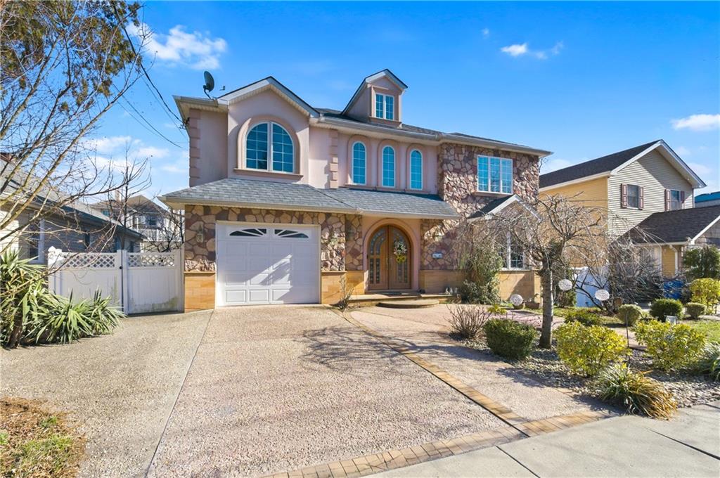 88 Hillcrest Street, Staten  Island, New York, 10308