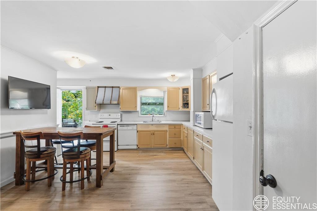 61 Oakland Avenue Image 4