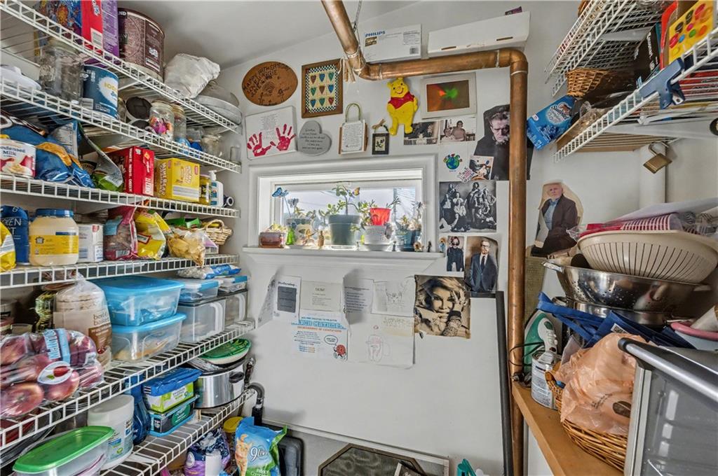 26 Ira Court, Brooklyn, New York, 11229 image 18