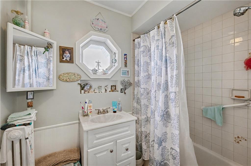 26 Ira Court, Brooklyn, New York, 11229 image 19