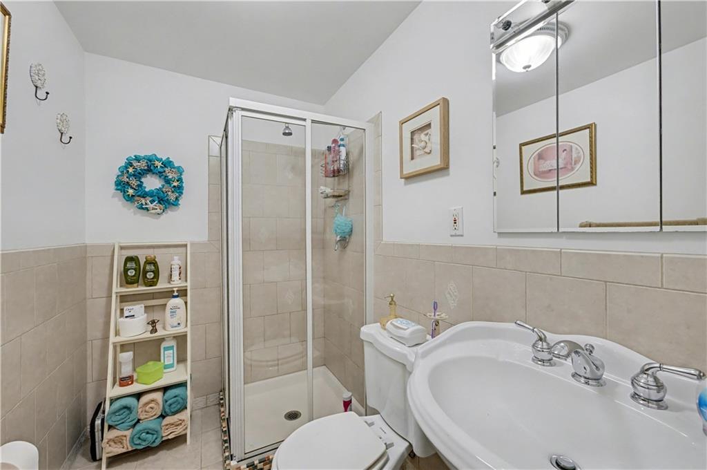 26 Ira Court, Brooklyn, New York, 11229 image 22