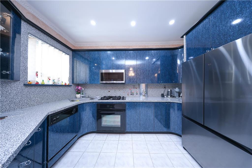 2075 East 29th Street Image 3