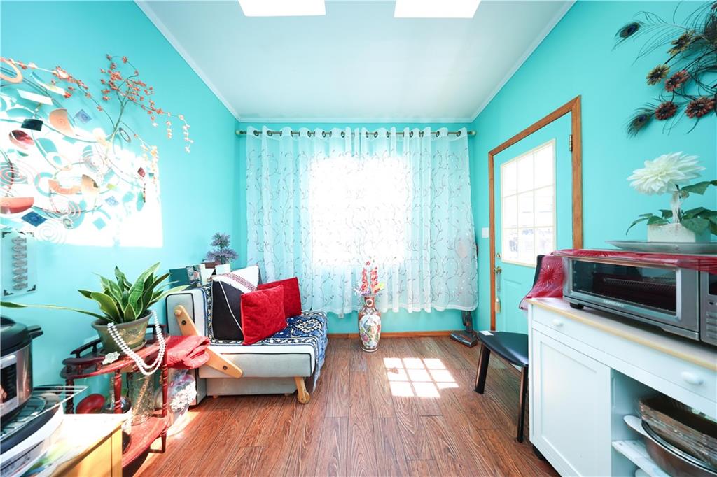 2075 East 29th Street Image 4