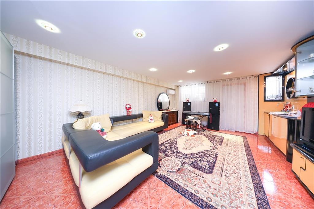 2075 East 29th Street, Brooklyn, New York, 11229 image 8