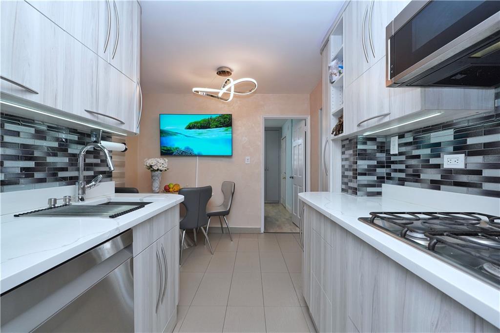 2711 Avenue X 2F, Brooklyn, New York, 11235 image 19