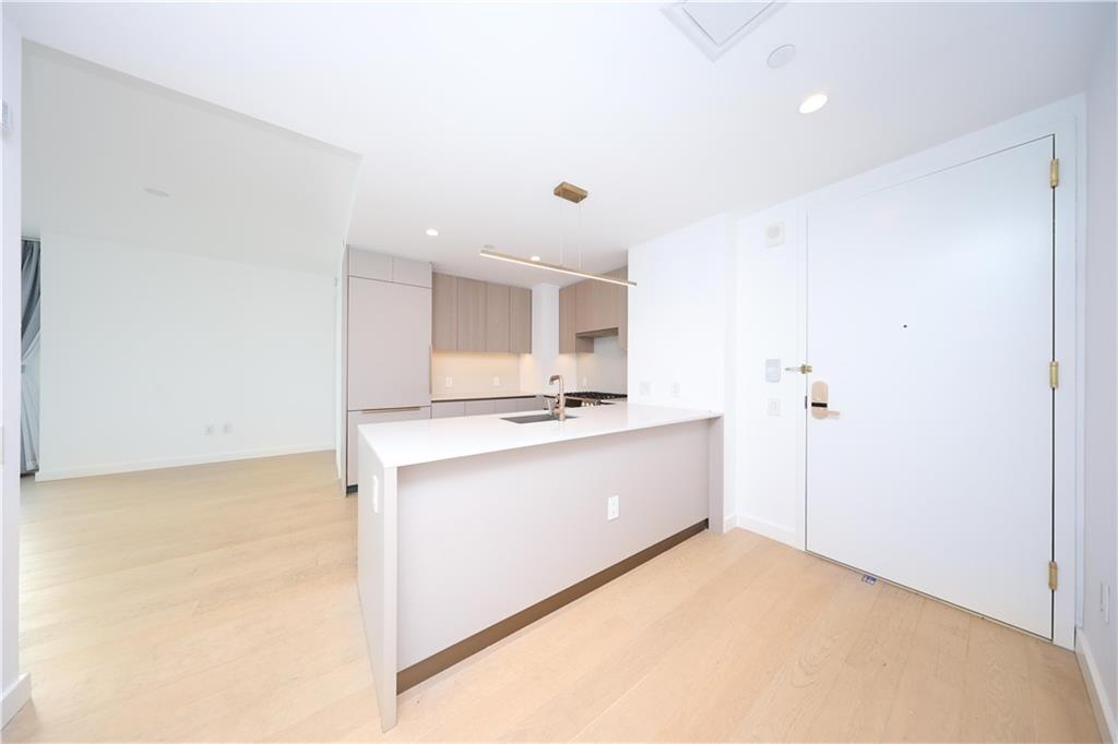 3 Court Square 5411, Long Island City, New York, 11101 image 13