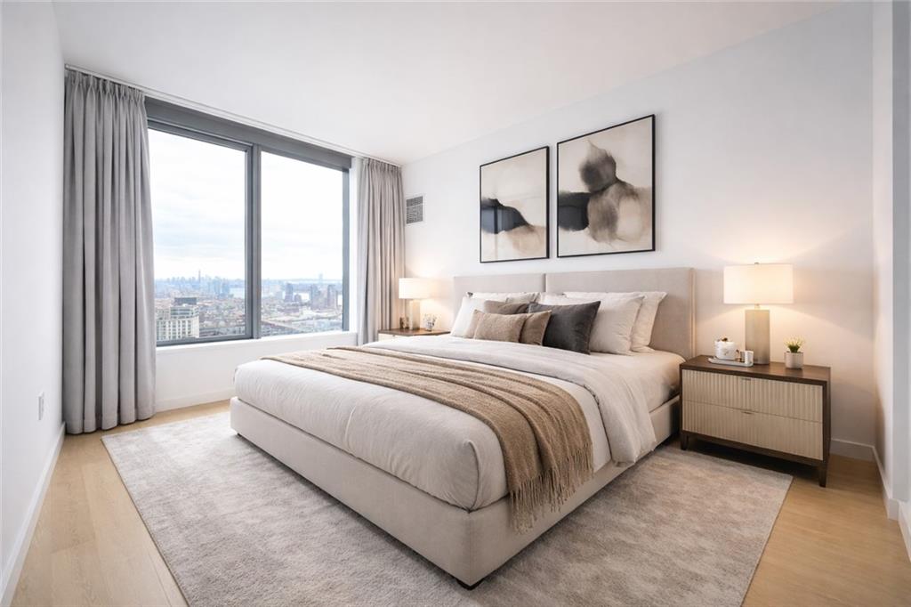 3 Court Square 5411, Long Island City, New York, 11101 image 10