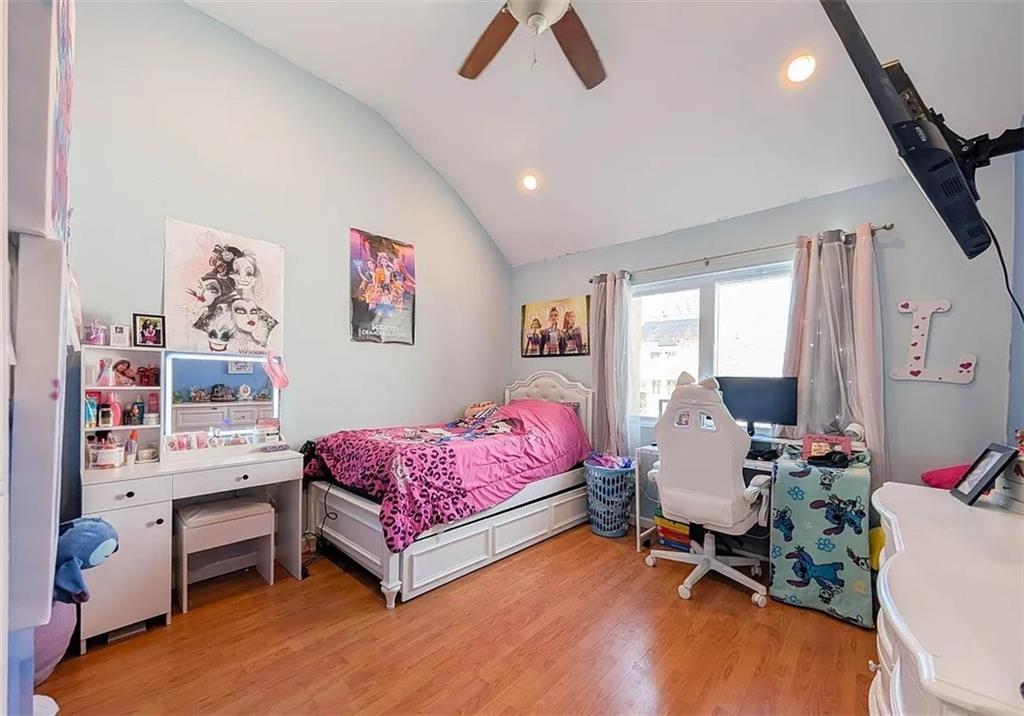 22 Dover Green, Staten  Island, New York, 10312 image 11