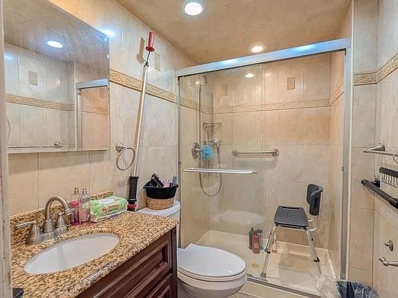 22 Dover Green, Staten  Island, New York, 10312 image 13