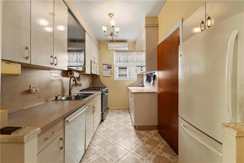 2160 76th Street, Brooklyn, New York, 11214 image 26