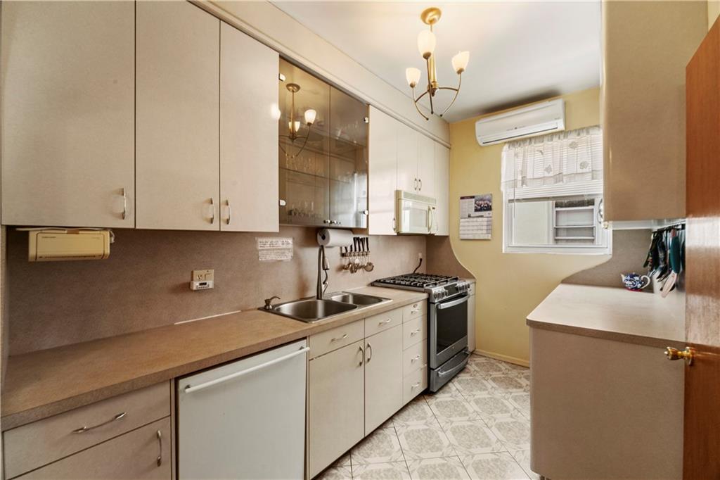 2160 76th Street, Brooklyn, New York, 11214 image 27