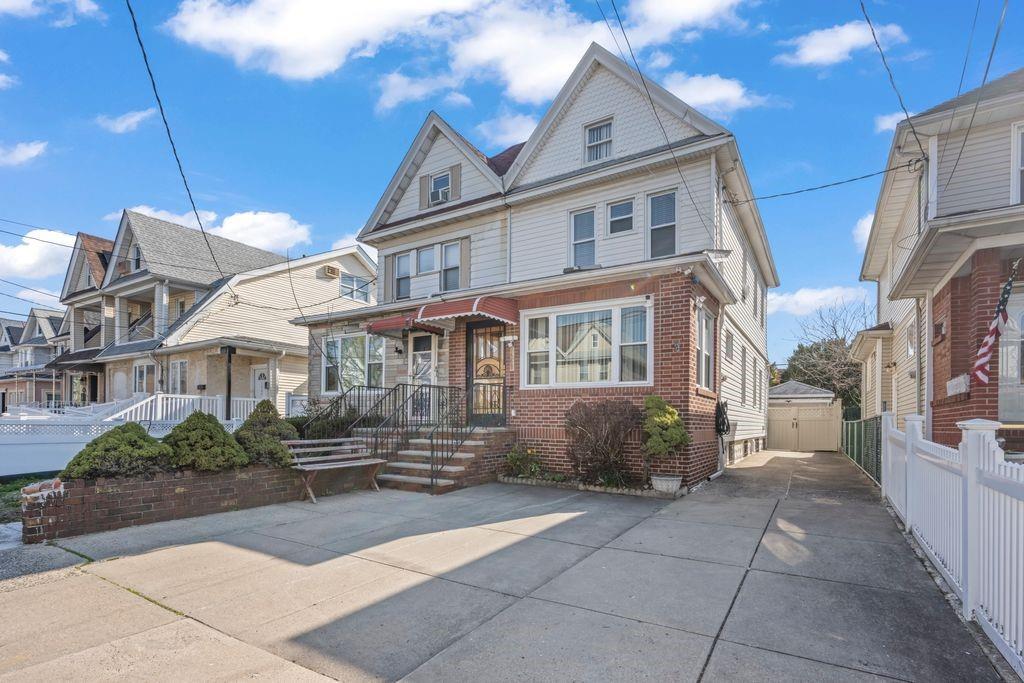 1569 East 45th Street Image 2