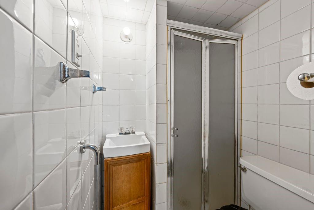 1569 East 45th Street, Brooklyn, New York, 11234 image 21