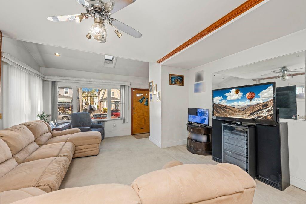 1569 East 45th Street Image 4