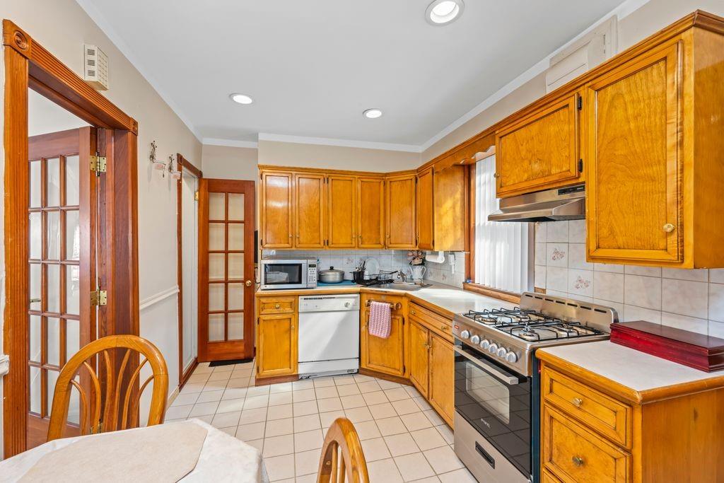 1569 East 45th Street, Brooklyn, New York, 11234 image 8