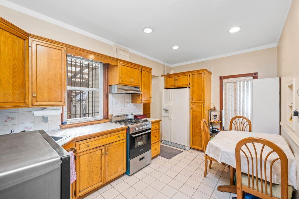 1569 East 45th Street, Brooklyn, New York, 11234 image 9