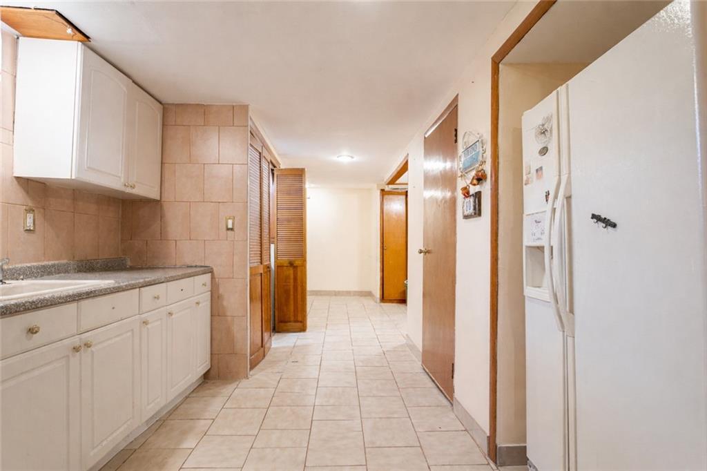 80 Spratt Avenue, Staten  Island, New York, 10306 image 27