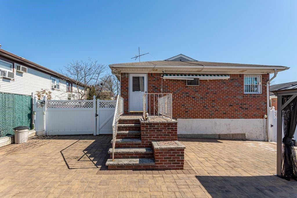 80 Spratt Avenue, Staten  Island, New York, 10306 image 34