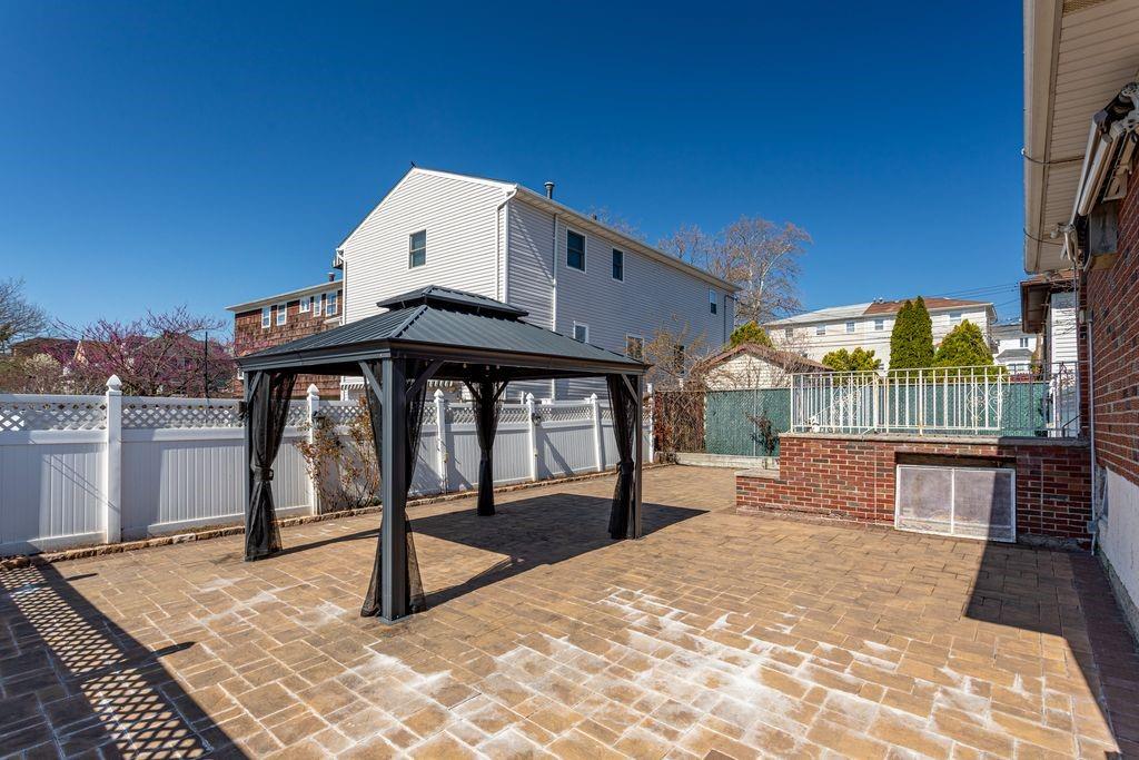 80 Spratt Avenue, Staten  Island, New York, 10306 image 36