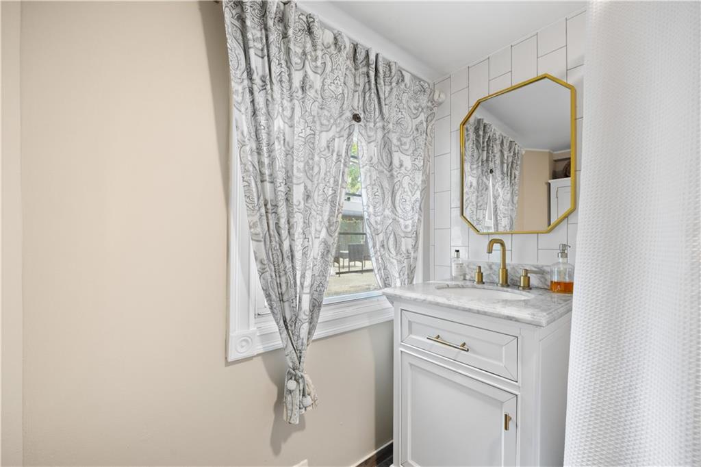 262 Lindenwood Road, Staten  Island, New York, 10308 image 17